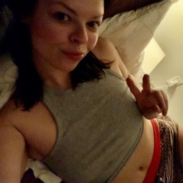 luXuriOusBint from Torfaen,United Kingdom